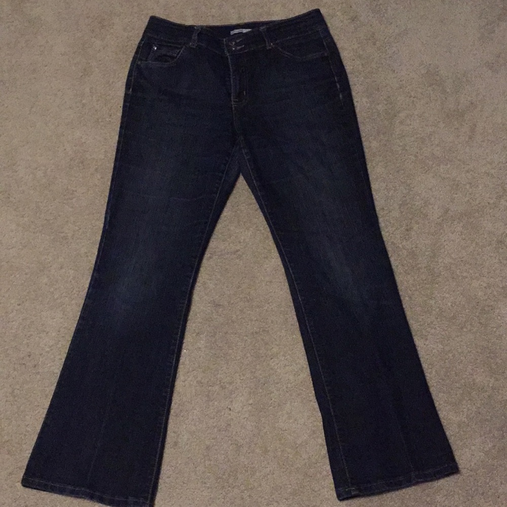 BandolinoBlu jeans sz 10 32” inseam new!